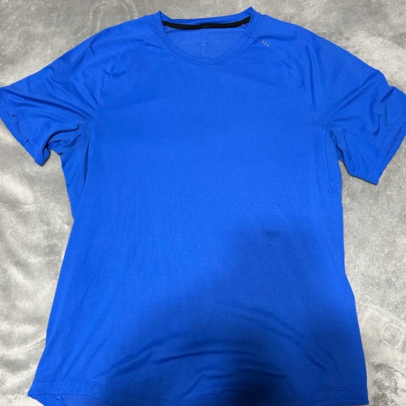lululemon athletica Other - Lululemon T-shirt